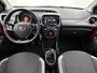 Toyota Aygo 1.0 VVT-i x-joy | Dealer onderhouden | Apple CarPlay/Android Auto | Climate Control | DAB | Automatische verlichting | Velgen | Elektrische ramen voor | Buitenspiegels elektrisch verstelbaar |