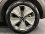Kia e-Soul ExecutiveLine 64kWh 204PK Automaat | SOH 100% | Leder | Navigatie | Head-Up display | Schuifdak | Trekhaak | Harman Kardon Audio