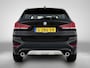 BMW X1 sDrive20i High Executive Edition | Harman Kardon Audio | Elektrische stoelen | Eerste eigenaar |