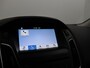 Ford Focus Wagon 1.0 Lease Edition Apple Carplay/Android Auto, Cruise control, Parkeersensor achter, Spraakbediening, Combineert een luxe uitstraling met veel comfort en een verrassend ruim interieur. Dankzij de royale bagageruimte en praktische indeling is deze stationwagen ideaal voor zowel dagelijks gebru