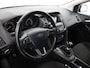 Ford Focus Wagon 1.0 Lease Edition Apple Carplay/Android Auto, Cruise control, Parkeersensor achter, Spraakbediening, Combineert een luxe uitstraling met veel comfort en een verrassend ruim interieur. Dankzij de royale bagageruimte en praktische indeling is deze stationwagen ideaal voor zowel dagelijks gebru