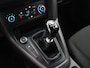 Ford Focus Wagon 1.0 Lease Edition Apple Carplay/Android Auto, Cruise control, Parkeersensor achter, Spraakbediening, Combineert een luxe uitstraling met veel comfort en een verrassend ruim interieur. Dankzij de royale bagageruimte en praktische indeling is deze stationwagen ideaal voor zowel dagelijks gebru