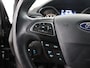 Ford Focus Wagon 1.0 Lease Edition Apple Carplay/Android Auto, Cruise control, Parkeersensor achter, Spraakbediening, Combineert een luxe uitstraling met veel comfort en een verrassend ruim interieur. Dankzij de royale bagageruimte en praktische indeling is deze stationwagen ideaal voor zowel dagelijks gebru