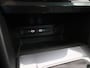 Volkswagen Tiguan 2.0 TDI SCR DSG Life AUTOMAAT | ADAPTIEVE CRUISE | STOELVERWARMING & STUUR | CAMERA | NAVIGATIE | TREKHAAK | APPLE CARPLAY | CLIMA | DAB| LMV | 12 MAANDEN BOVAG GARANTIE |