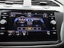 Volkswagen Tiguan 2.0 TDI SCR DSG Life AUTOMAAT | ADAPTIEVE CRUISE | STOELVERWARMING & STUUR | CAMERA | NAVIGATIE | TREKHAAK | APPLE CARPLAY | CLIMA | DAB| LMV | 12 MAANDEN BOVAG GARANTIE |