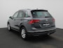Volkswagen Tiguan 2.0 TDI SCR DSG Life AUTOMAAT | ADAPTIEVE CRUISE | STOELVERWARMING & STUUR | CAMERA | NAVIGATIE | TREKHAAK | APPLE CARPLAY | CLIMA | DAB| LMV | 12 MAANDEN BOVAG GARANTIE |
