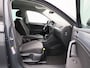 Volkswagen Tiguan 2.0 TDI SCR DSG Life AUTOMAAT | ADAPTIEVE CRUISE | STOELVERWARMING & STUUR | CAMERA | NAVIGATIE | TREKHAAK | APPLE CARPLAY | CLIMA | DAB| LMV | 12 MAANDEN BOVAG GARANTIE |