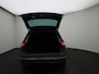 Volkswagen Tiguan 2.0 TDI SCR DSG Life AUTOMAAT | ADAPTIEVE CRUISE | STOELVERWARMING & STUUR | CAMERA | NAVIGATIE | TREKHAAK | APPLE CARPLAY | CLIMA | DAB| LMV | 12 MAANDEN BOVAG GARANTIE |