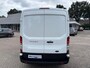 Ford Transit 350 2.0 TDCI L2H2 Trend | SCI 130pk | 3 zits | Voorruit verwarming | Cruise control | Parkeersensoren