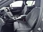 Volvo EX40 Single Motor Extended Range Plus Europa 82 kWh | 19 inch LM | Harman/Kardon | PDC V+A en Camera | Elektrische stoelbediening met geheugen | Stoel + Stuur verwarming | Warmtepomp | BLIS |