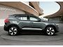 Volvo EX40 Single Motor Extended Range Plus Europa 82 kWh | 19 inch LM | Harman/Kardon | PDC V+A en Camera | Elektrische stoelbediening met geheugen | Stoel + Stuur verwarming | Warmtepomp | BLIS |