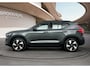 Volvo EX40 Single Motor Extended Range Plus Europa 82 kWh | 19 inch LM | Harman/Kardon | PDC V+A en Camera | Elektrische stoelbediening met geheugen | Stoel + Stuur verwarming | Warmtepomp |