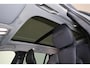 Volvo V60 T6 Recharge AWD Plus Dark - Panorama/schuifdak - IntelliSafe Assist & Surround - 360º Camera - Verwarmde voorstoelen, stuur & achterbank - Parkeersensoren voor & achter - Elektr. bedienb. voorstoelen met geheugen - High Performance audio - Extra getint glas - 18' LMV