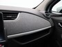 Renault Zoe R135 Intens 52 kWh | Koop Accu | Trekhaak | Stoel/Stuur verwarming | CCS Snelladen | Achteruitrijcamera | Climate Control |