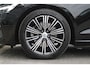 Volvo V60 B4 198PK Automaat Plus Dark | Schuif/kanteldak | Trekhaak | El. Stoelen | Draadloze telefoonlader | BLIS | Pilot Assist |