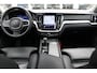 Volvo V60 B4 198PK Automaat Plus Dark | Schuif/kanteldak | Trekhaak | El. Stoelen | Draadloze telefoonlader | BLIS | Pilot Assist |