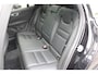 Volvo V60 B4 198PK Automaat Plus Dark | Schuif/kanteldak | Trekhaak | El. Stoelen | Draadloze telefoonlader | BLIS | Pilot Assist |