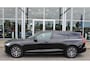 Volvo V60 B4 198PK Automaat Plus Dark | Schuif/kanteldak | Trekhaak | El. Stoelen | Draadloze telefoonlader | BLIS | Pilot Assist |