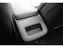 Volvo V60 B4 198PK Automaat Plus Dark | Schuif/kanteldak | Trekhaak | El. Stoelen | Draadloze telefoonlader | BLIS | Pilot Assist |