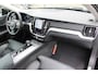 Volvo V60 B4 198PK Automaat Plus Dark | Schuif/kanteldak | Trekhaak | El. Stoelen | Draadloze telefoonlader | BLIS | Pilot Assist |