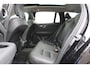 Volvo V60 B4 198PK Automaat Plus Dark | Schuif/kanteldak | Trekhaak | El. Stoelen | Draadloze telefoonlader | BLIS | Pilot Assist |
