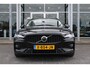 Volvo V60 B4 198PK Automaat Plus Dark | Schuif/kanteldak | Trekhaak | El. Stoelen | Draadloze telefoonlader | BLIS | Pilot Assist |
