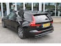 Volvo V60 B4 198PK Automaat Plus Dark | Schuif/kanteldak | Trekhaak | El. Stoelen | Draadloze telefoonlader | BLIS | Pilot Assist |