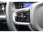 Volvo V60 B4 198PK Automaat Plus Dark | Schuif/kanteldak | Trekhaak | El. Stoelen | Draadloze telefoonlader | BLIS | Pilot Assist |