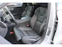Volvo V60 T8 455PK Automaat Plug-in hybrid AWD Ultra Dark | Head-up | Schuif/kanteldak | Trekhaak | Pilot Assist | BLIS | H&K Audio |