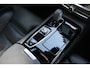 Volvo V60 T8 455PK Automaat Plug-in hybrid AWD Ultra Dark | Head-up | Schuif/kanteldak | Trekhaak | Pilot Assist | BLIS | H&K Audio |