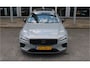 Volvo V60 T8 455PK Automaat Plug-in hybrid AWD Ultra Dark | Head-up | Schuif/kanteldak | Trekhaak | Pilot Assist | BLIS | H&K Audio |