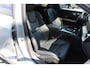 Volvo V60 T8 455PK Automaat Plug-in hybrid AWD Ultra Dark | Head-up | Schuif/kanteldak | Trekhaak | Pilot Assist | BLIS | H&K Audio |