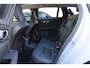 Volvo V60 T8 455PK Automaat Plug-in hybrid AWD Ultra Dark | Head-up | Schuif/kanteldak | Trekhaak | Pilot Assist | BLIS | H&K Audio |