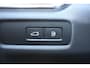 Volvo V60 T8 455PK Automaat Plug-in hybrid AWD Ultra Dark | Head-up | Schuif/kanteldak | Trekhaak | Pilot Assist | BLIS | H&K Audio |
