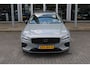 Volvo V60 T8 455PK Automaat Plug-in hybrid AWD Ultra Dark | Head-up | Schuif/kanteldak | Trekhaak | Pilot Assist | BLIS | H&K Audio |