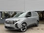 Ford Transit Courier E-Transit Limited 46 kWh | Driver Assistance Pack | Trekhaak | Apple Carplay | Android Auto |