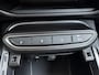 Fiat 600 600e La Prima | 10,25" touchscreen radio met Bluetooth, DAB & USB | Automatische airconditioning | Extra getint glas achter