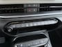 Fiat 600 600e La Prima | 10,25" touchscreen radio met Bluetooth, DAB & USB | Automatische airconditioning | Extra getint glas achter