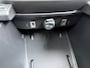 Fiat 600 600e La Prima | 10,25" touchscreen radio met Bluetooth, DAB & USB | Automatische airconditioning | Extra getint glas achter