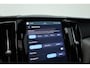 Volvo XC60 2.0 T6 Plug-in hybrid AWD Ultimate Black Edition | Rijklaar!! | Pano | Adapt. Cruise | Memory | Stoel- Stuurverw. | 360cam | Keyless