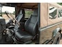 Land Rover Defender 2.5 TD5 110 180 PK Beachrunner Olijfgroen Dutch Defenders Gerestaureerd Leder LED Huif