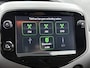 Toyota Aygo 1.0 VVT-i x-joy Automaat | NIEUW GELEVERD & ONDERHOUDEN | Climate Control | Apple Carplay / Android Auto | SL 19