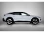 Peugeot 408 Allure Hybrid 145pk Automaat | DEMO | Connected Navigation Pack | 360 Vision & Drive Assist Pack | Comfort Pack | 19" lichtmetalen velgen |