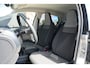Volkswagen Up! 1.0 - Cruise - Camera - PDC - Bluetooth - DAB - Auto Clima - Rijklaar