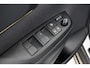 Toyota Yaris Cross 1.5 Hybrid Adventure | Panoramadak | Trekhaak | Treeplanken | Dodehoek detectie | JBL | Head-up display | Apple Carplay / Android Auto | Parkeersensoren voor/achter | Stoelverwarming | 18 inch