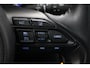 Toyota Yaris Cross 1.5 Hybrid Adventure | Panoramadak | Trekhaak | Treeplanken | Dodehoek detectie | JBL | Head-up display | Apple Carplay / Android Auto | Parkeersensoren voor/achter | Stoelverwarming | 18 inch