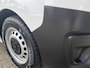 Toyota ProAce Worker 2.0 D-4D Long Airco Cruise controle Trekhaak 2500kg trekgewicht 2-Persoons Telefoonverbinding Bpm vrij voor particulier gebruik!!