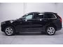 Volvo XC90 2.0 B5 AWD Inscription Intro Edition navigatie ACC camera nw.prijs 95168.- Apple-carplay ECC wegklapbare trekhaak PDC v+a LED-verlichting Drivers-assist electrische achterklep stoelverwarming 19"-lmv private-glas