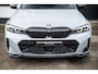 BMW 3-Serie Touring 330e xDrive M Perf Stoelen Pano HUD
