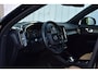 Volvo XC40 2.0 T4 Inscription | Pano-dak | Leer | Pilot assist |
